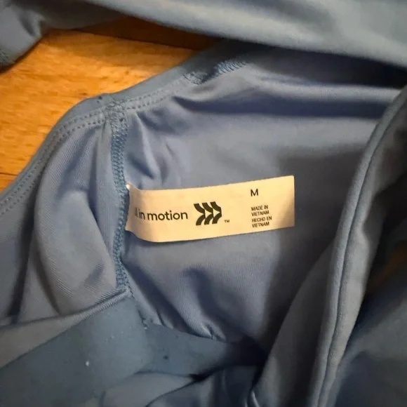 Sky Blue Activewear Top - Picture 3 of 3